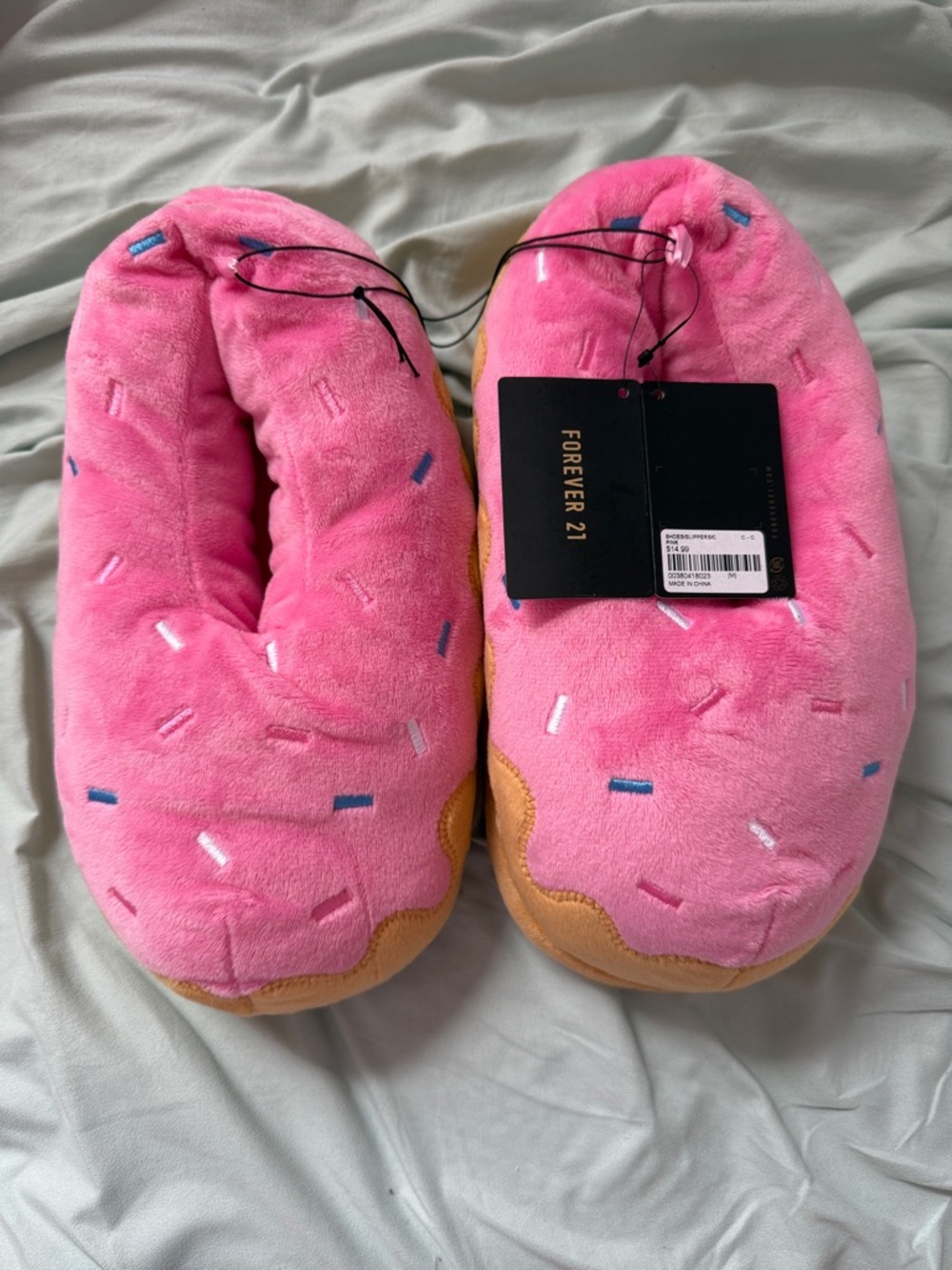 Forever 21 Kids Pink Donut Plush Slip-On Slippers with Sprinkles